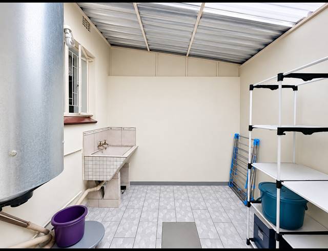 2 BEDROOM TOWNHOUSE FOR SALE IN DAYANGLEN